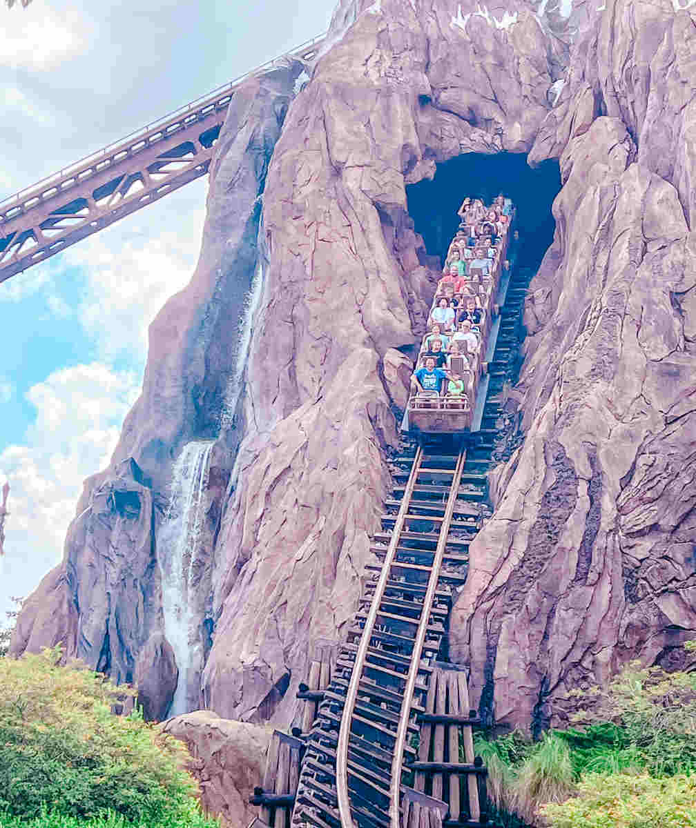 Is Expedition Everest Scary? A Thrilling Comparison with Space Mountain